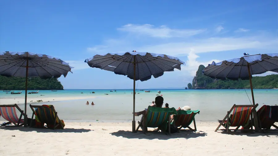 Loh Dalum beach in Phi Phi